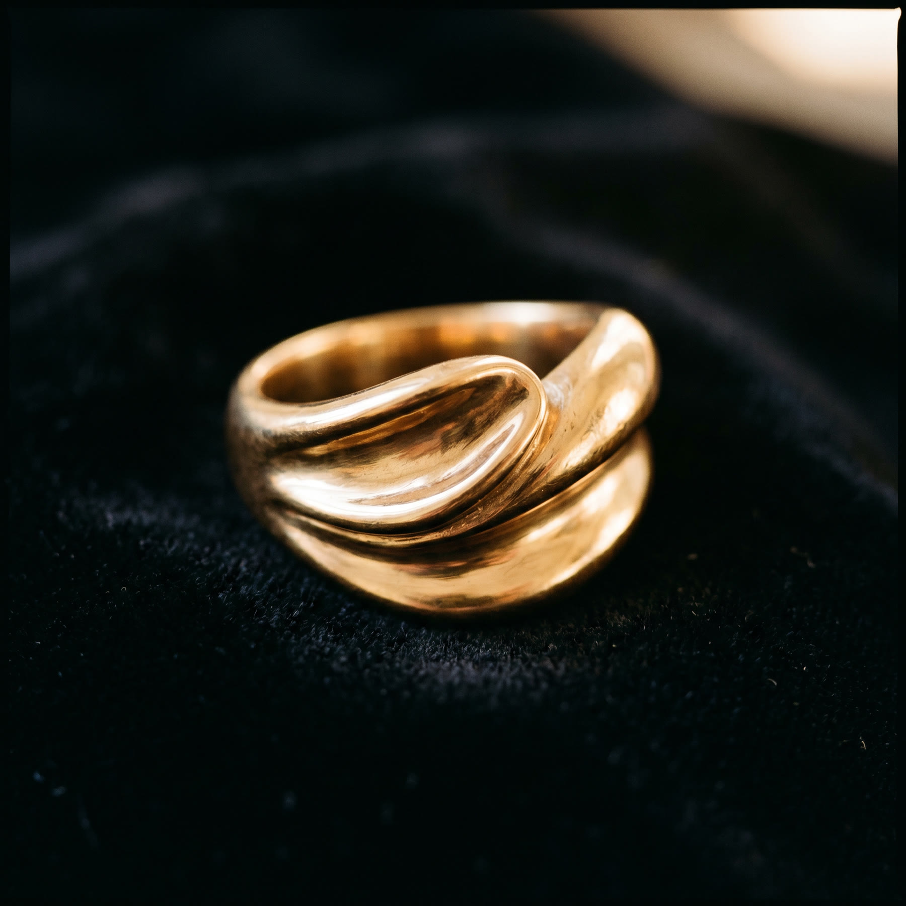 Anello BO-II in bronzo modellato